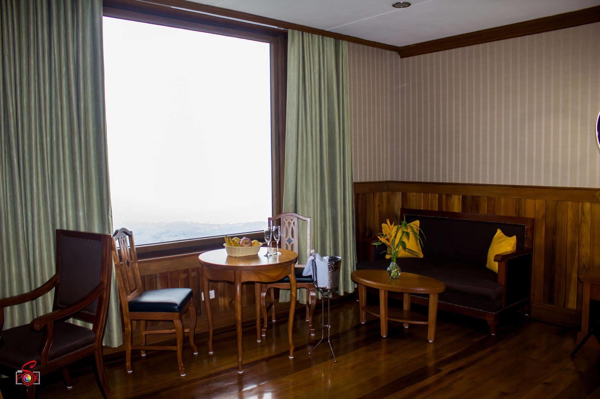 Alta D' Tagaytay Hotel Tagaytay City Zewnętrze zdjęcie